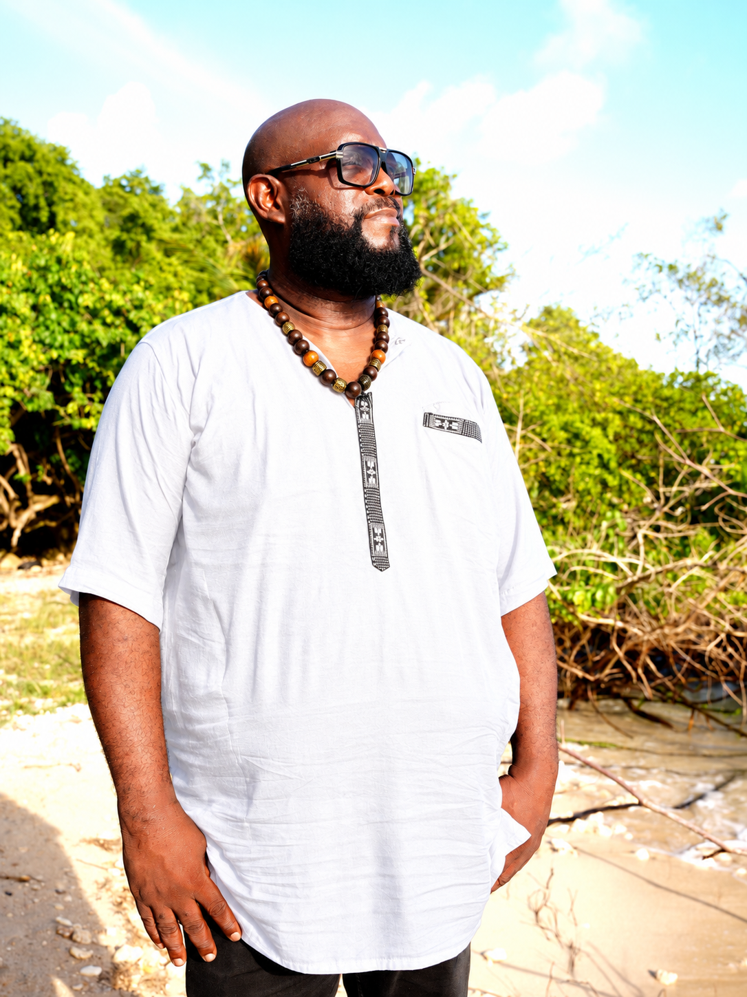 Jean-Michel SAMBA — retrato de blanco