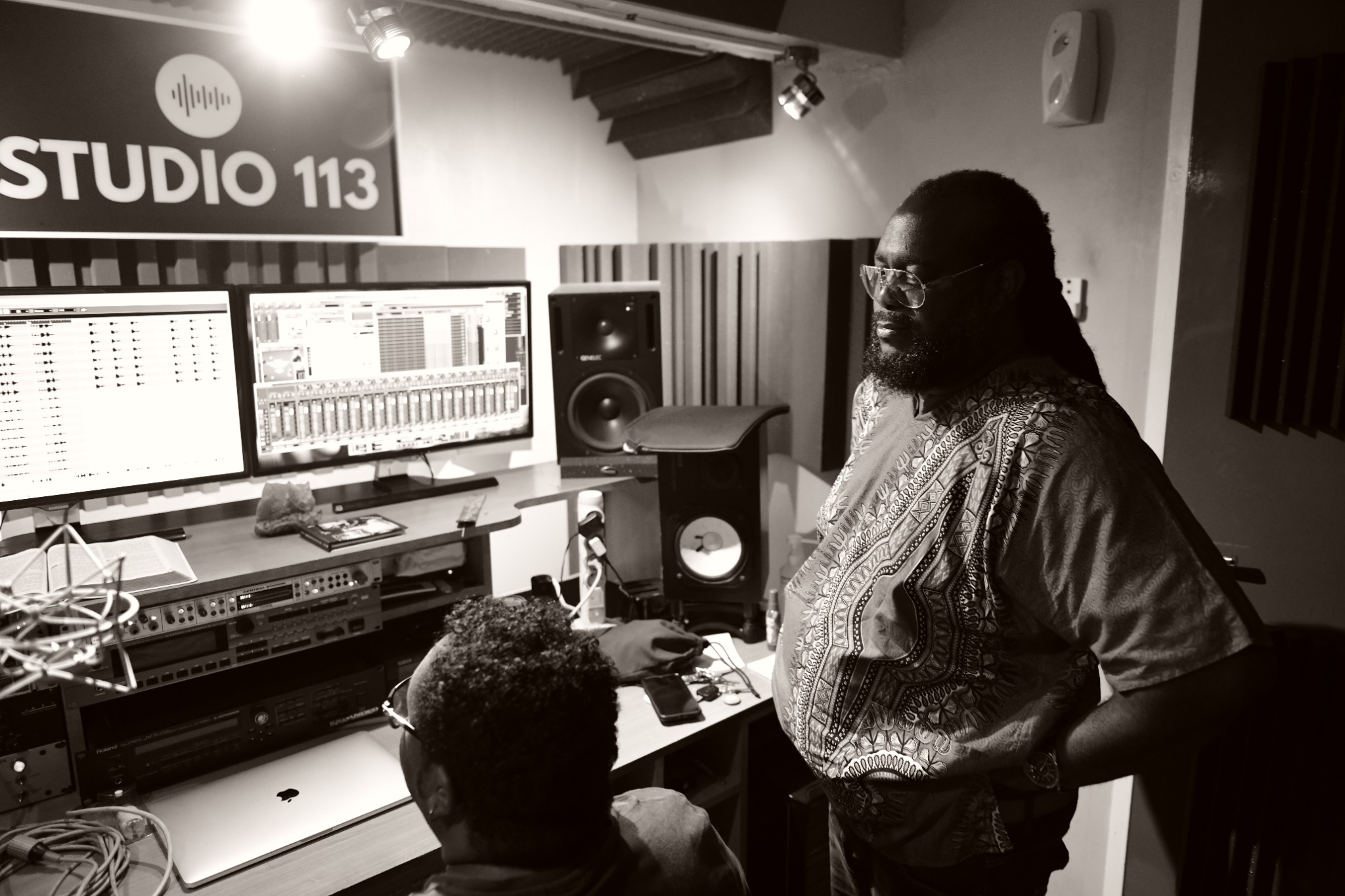 Jean-Michel SAMBA en el estudio